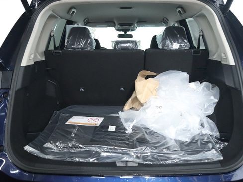 Certified 2026 Nissan Rogue SV image 30