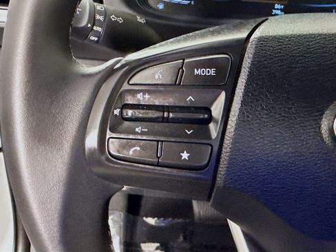 Used 2026 Hyundai Venue SEL FWD image 14