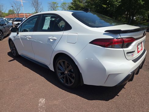 Certified 2025 Toyota Corolla XSE FWD image 5