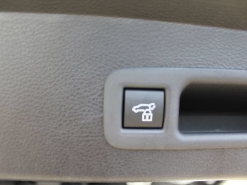 Certified 2026 Toyota Sienna XLE FWD image 31