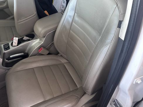 Used 2014 Ford C-MAX Energi SEL w/ Equipment Group 302A image 13