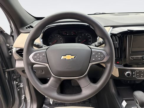 Used 2023 Chevrolet Traverse LS AWD/4WD image 12