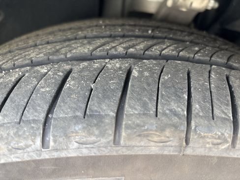 Used 2023 BMW iX xDrive50 w/ Premium Package image 29