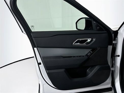 Used 2025 Land Rover Range Rover Velar S image 11