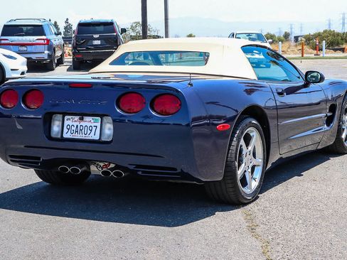 Used 2001 Chevrolet Corvette Convertible w/ Preferred Equipment Group2 RWD image 7