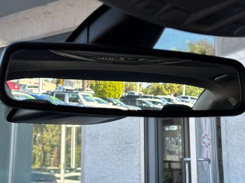 Used 2020 Ford Fusion SE FWD image 25