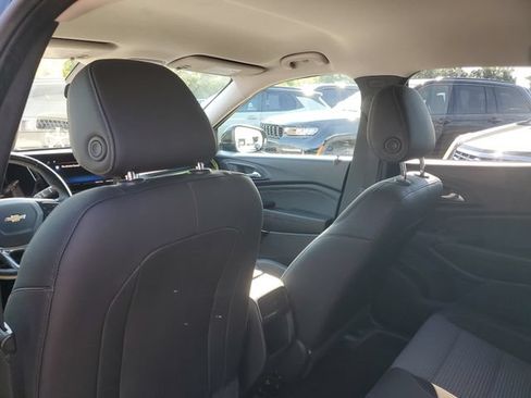 Certified 2024 Chevrolet Trax LT w/ Driver Confidence Package FWD image 9