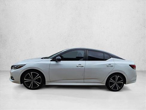 Used 2022 Nissan Sentra SR w/ SR Premium Package FWD image 6