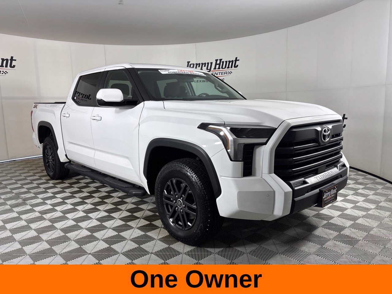 Used 2024 Toyota Tundra SR5 w/ SR5 Convenience Package AWD/4WD image 4