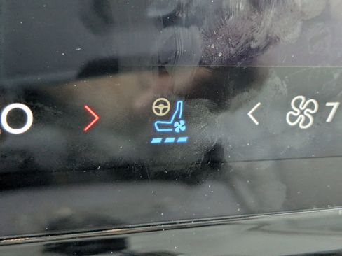 Certified 2025 Lincoln Navigator Reserve image 29