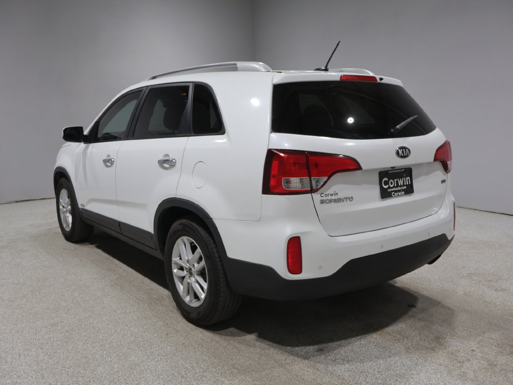 Used 2014 Kia Sorento LX AWD/4WD image 9