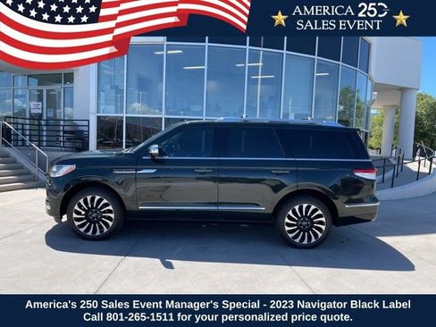 Used 2023 Lincoln Navigator Black Label AWD/4WD image 2