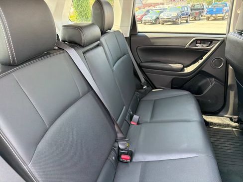 Used 2016 Subaru Forester 2.5i Touring w/ Eyesight & Navigation System AWD/4WD image 28
