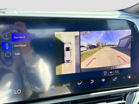 New 2026 Chevrolet Equinox EV LT image 15