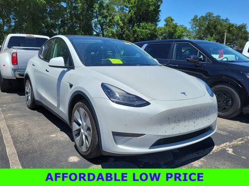 Used 2021 Tesla Model Y Long Range AWD/4WD image 1