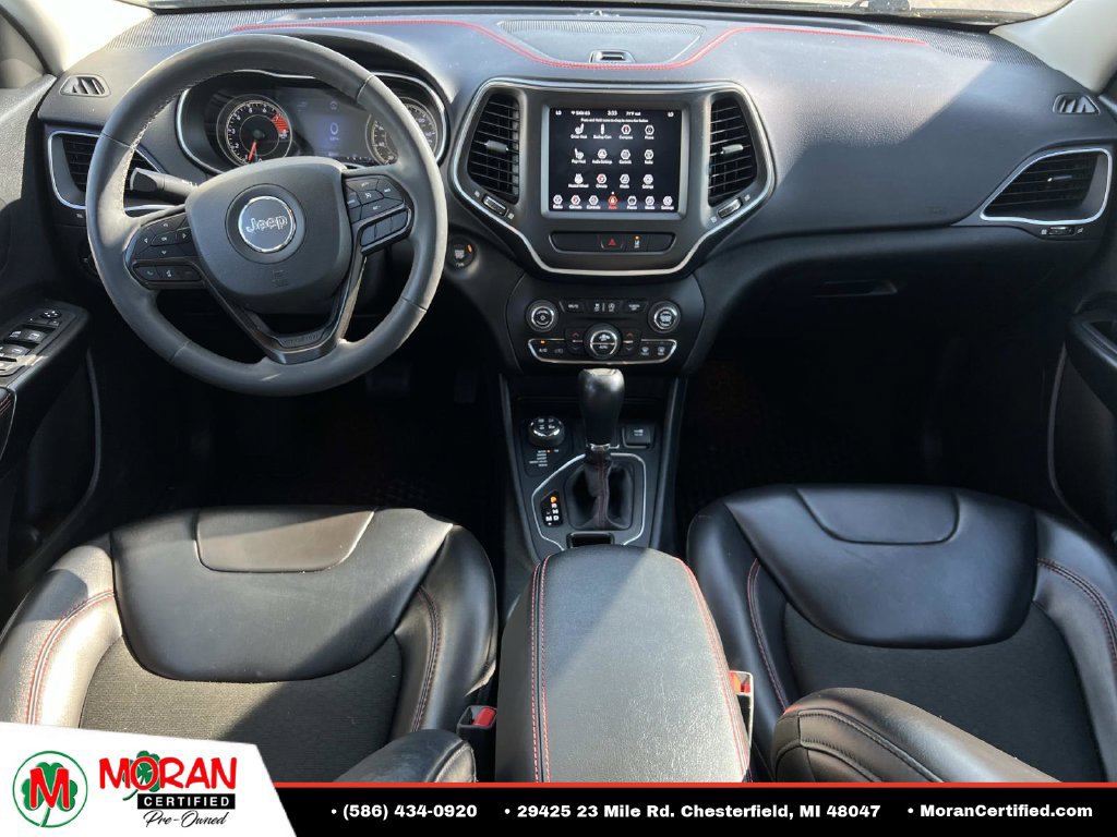 Used 2022 Jeep Cherokee Trailhawk w/ Comfort/Convenience Group AWD/4WD image 13
