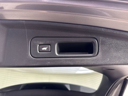 Used 2023 Acura MDX A-Spec image 37