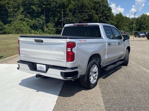 Used 2022 Chevrolet Silverado 1500 Custom AWD/4WD image 7