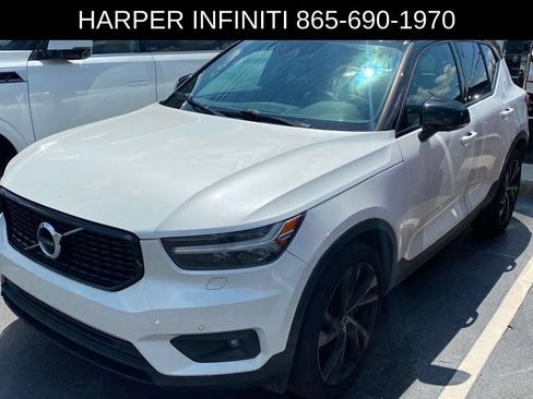 Used 2021 Volvo XC40 T5 R-Design AWD/4WD image 1