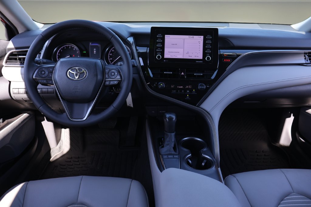 Used 2023 Toyota Camry SE FWD image 14
