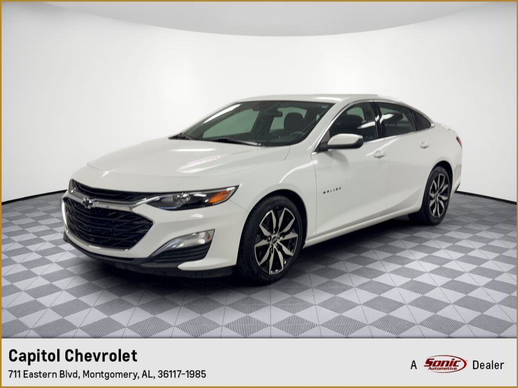 Used 2022 Chevrolet Malibu RS FWD image 1