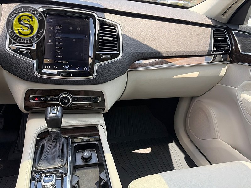 Used 2017 Volvo XC90 T6 Momentum w/ Vision Package AWD/4WD image 25