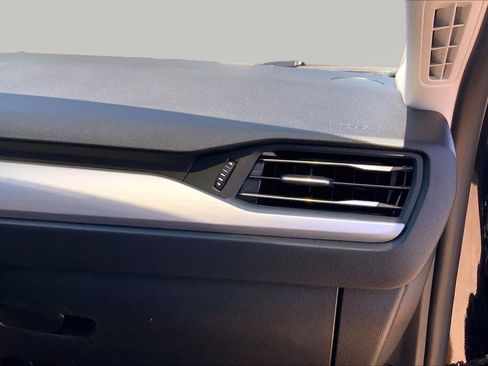 Certified 2025 Ford Escape Platinum AWD/4WD image 19