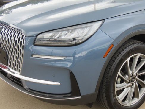 Used 2024 Lincoln Corsair FWD w/ Equipment Group 101A image 3