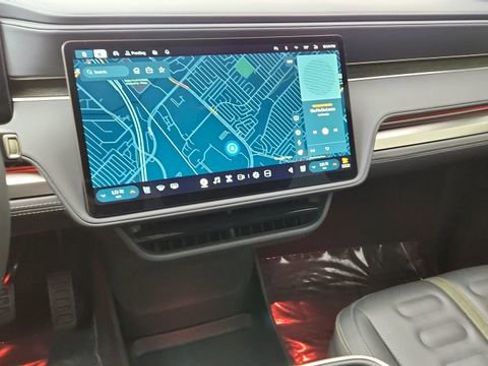 Used 2025 Rivian R1S Adventure image 50