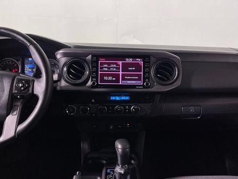 Certified 2023 Toyota Tacoma TRD Off-Road AWD/4WD image 15