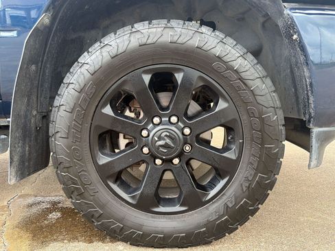 Used 2024 RAM 2500 Big Horn w/ Night Edition AWD/4WD image 11