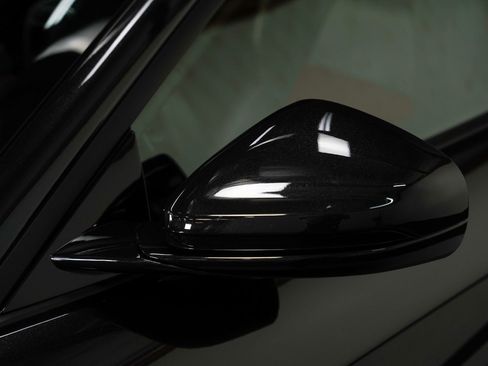 Used 2016 Ferrari F12 Berlinetta image 14