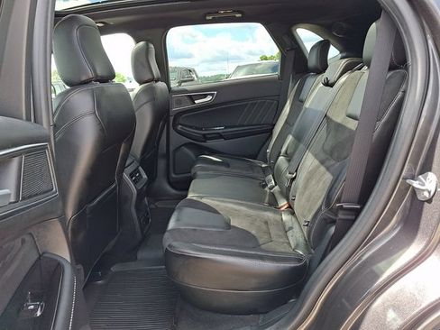 Used 2020 Ford Edge ST w/ Equipment Group 401A AWD/4WD image 11