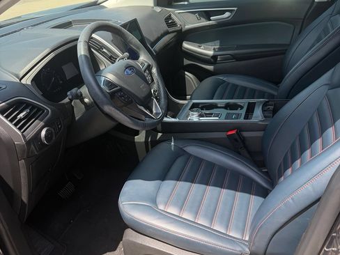 Used 2024 Ford Edge SEL w/ Sport Appearance Package AWD/4WD image 2