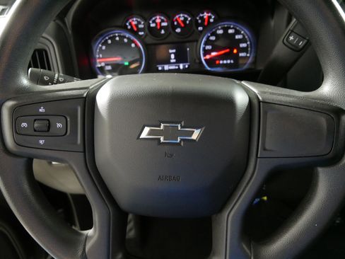 Used 2021 Chevrolet Silverado 1500 Custom Trail Boss w/ Midnight Edition AWD/4WD image 25