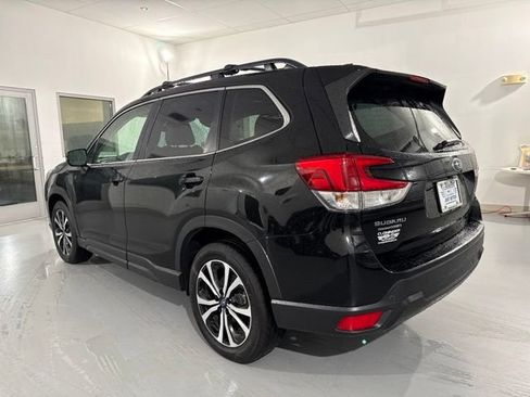 Used 2023 Subaru Forester Limited AWD/4WD image 5