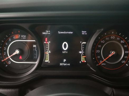 Used 2026 Jeep Wrangler Unlimited Sahara AWD/4WD image 20
