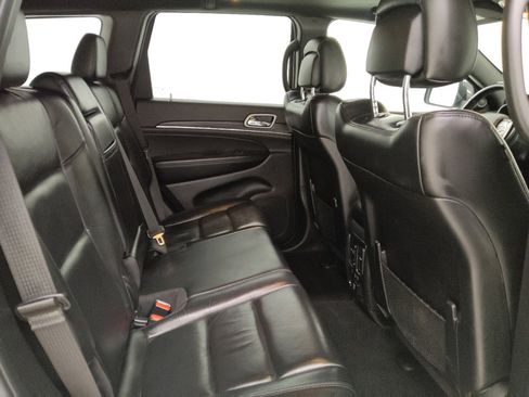 Used 2020 Jeep Grand Cherokee Limited AWD/4WD image 19
