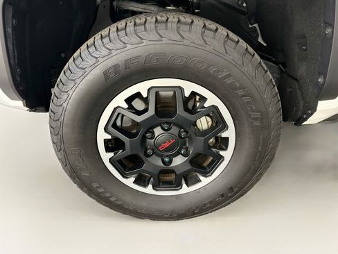 Used 2026 Toyota Tacoma TRD Off-Road AWD/4WD image 35