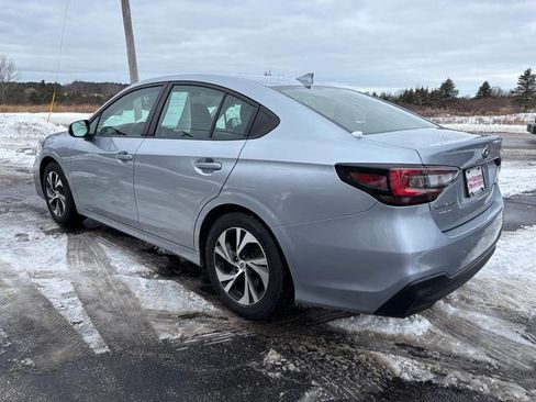 Used 2023 Subaru Legacy Premium image 5