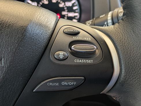 Used 2019 Nissan Pathfinder SL w/ SL Premium Package AWD/4WD image 29