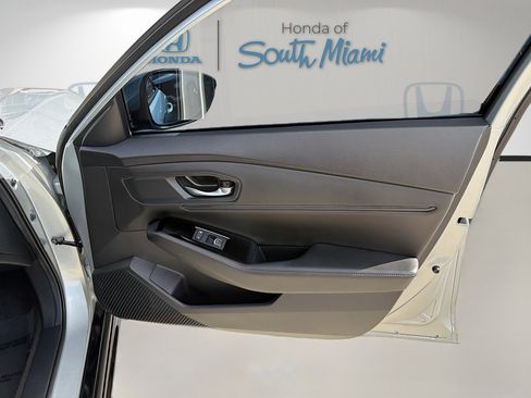 Certified 2024 Honda Accord Touring image 34