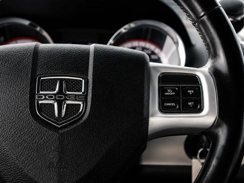Used 2019 Dodge Grand Caravan GT FWD image 13