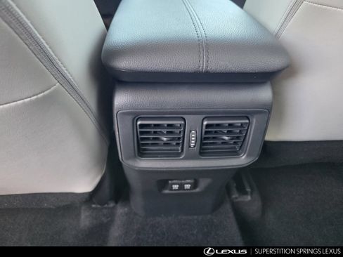 Used 2019 Toyota RAV4 Limited w/ Carpet Mat Package AWD/4WD image 28