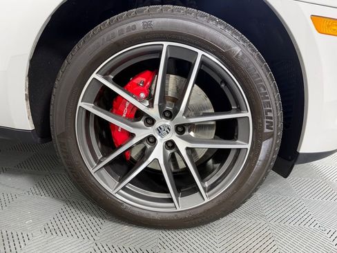 Certified 2024 Porsche Macan S AWD/4WD image 14