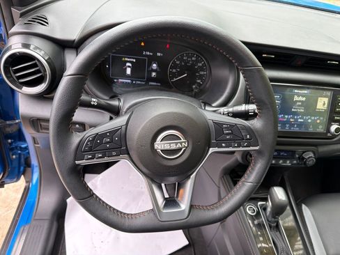 Used 2024 Nissan Kicks SR w/ SR Premium Package FWD image 19