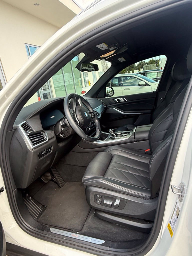 Certified 2023 BMW X5 sDrive40i w/ Premium Package RWD image 3