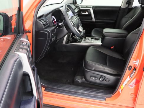 Used 2024 Toyota 4Runner TRD Sport w/ Technology Package AWD/4WD image 14