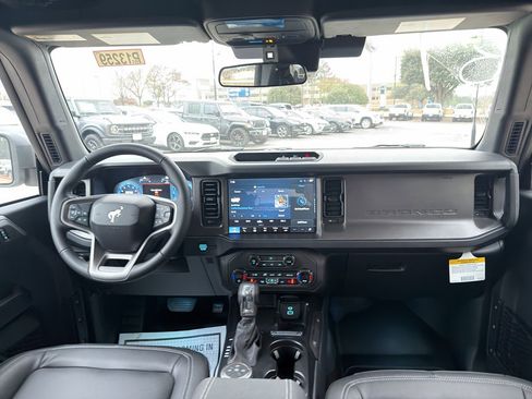 New 2025 Ford Bronco Big Bend image 18