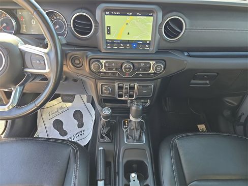 Used 2021 Jeep Wrangler Unlimited Sahara w/ Uconnect 4C Nav & Sound Group image 44
